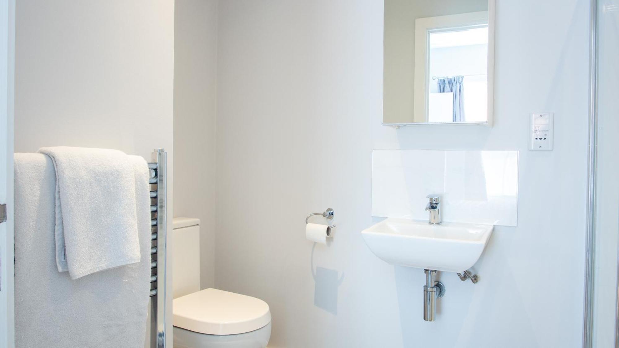 Modern Apartment With Free Parking And Wifi ストラットフォード＝アポン＝エイボン エクステリア 写真